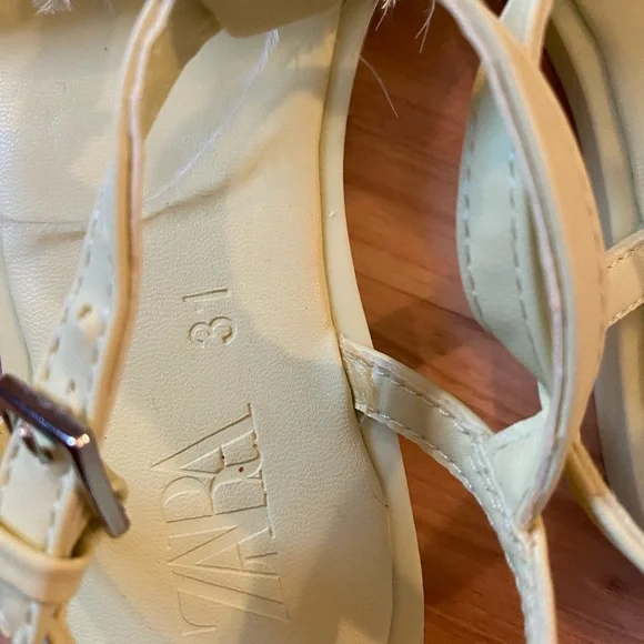 Zara Girls Feather Sandals in Lime Green-Size 13.5 - Picture 6 of 8